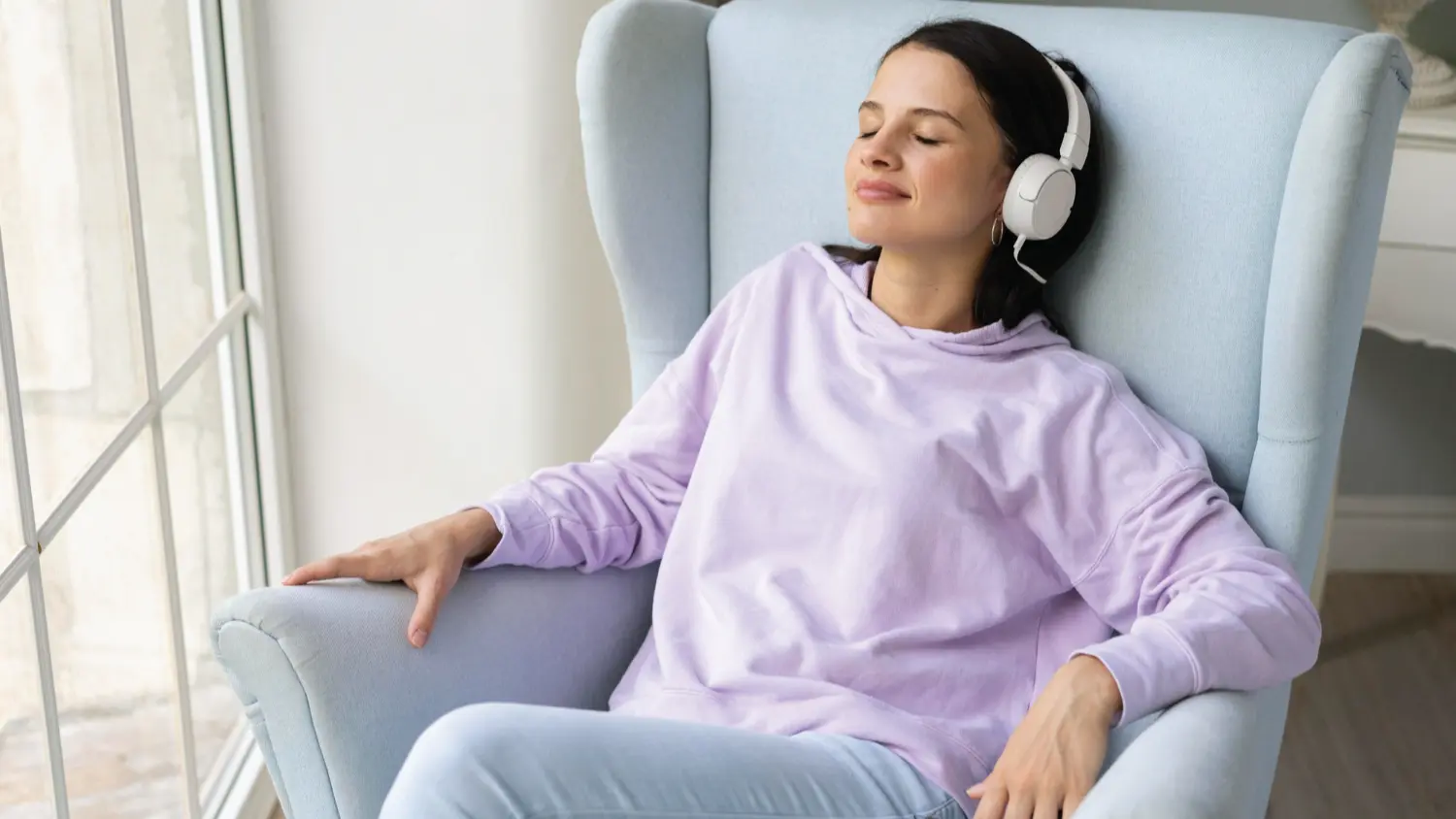 You are currently viewing The Role of Music and Sound Therapy in Stress Management